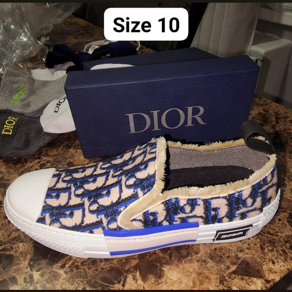 Sneakers  CD